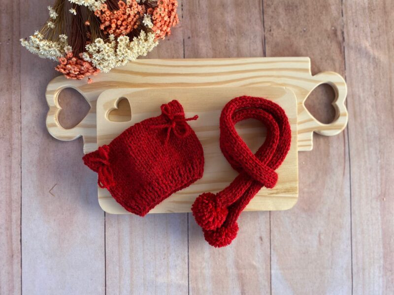 TOUQUINHA BICHINHO COM CACHECOL–  TRICOT.